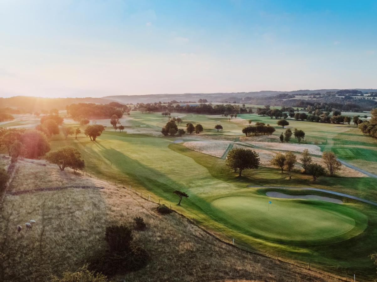 Bjaere Golfklubb Hotel & Lodge Бастад Экстерьер фото